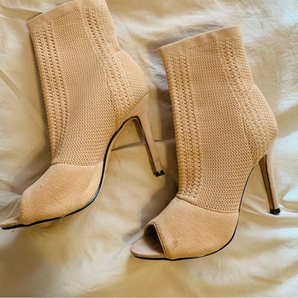 New Nicole Miller $120 Knitty Peep Toe Ankle Stretch Booties Size 7 - Picture 7 of 12